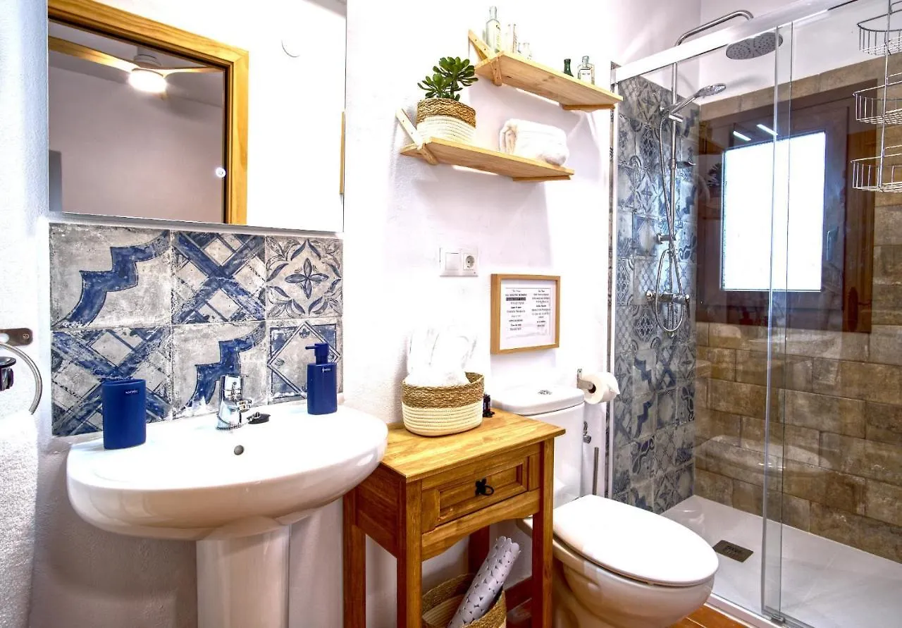 La Vieja Botica Bed & Breakfast Canillas de Aceituno