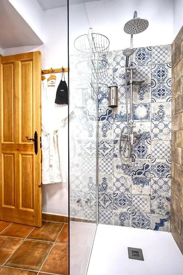 La Vieja Botica Bed & Breakfast Canillas de Aceituno Spain