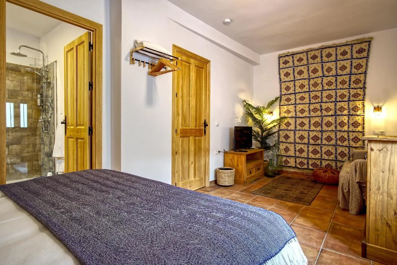 La Vieja Botica Bed & Breakfast Canillas de Aceituno 0*,