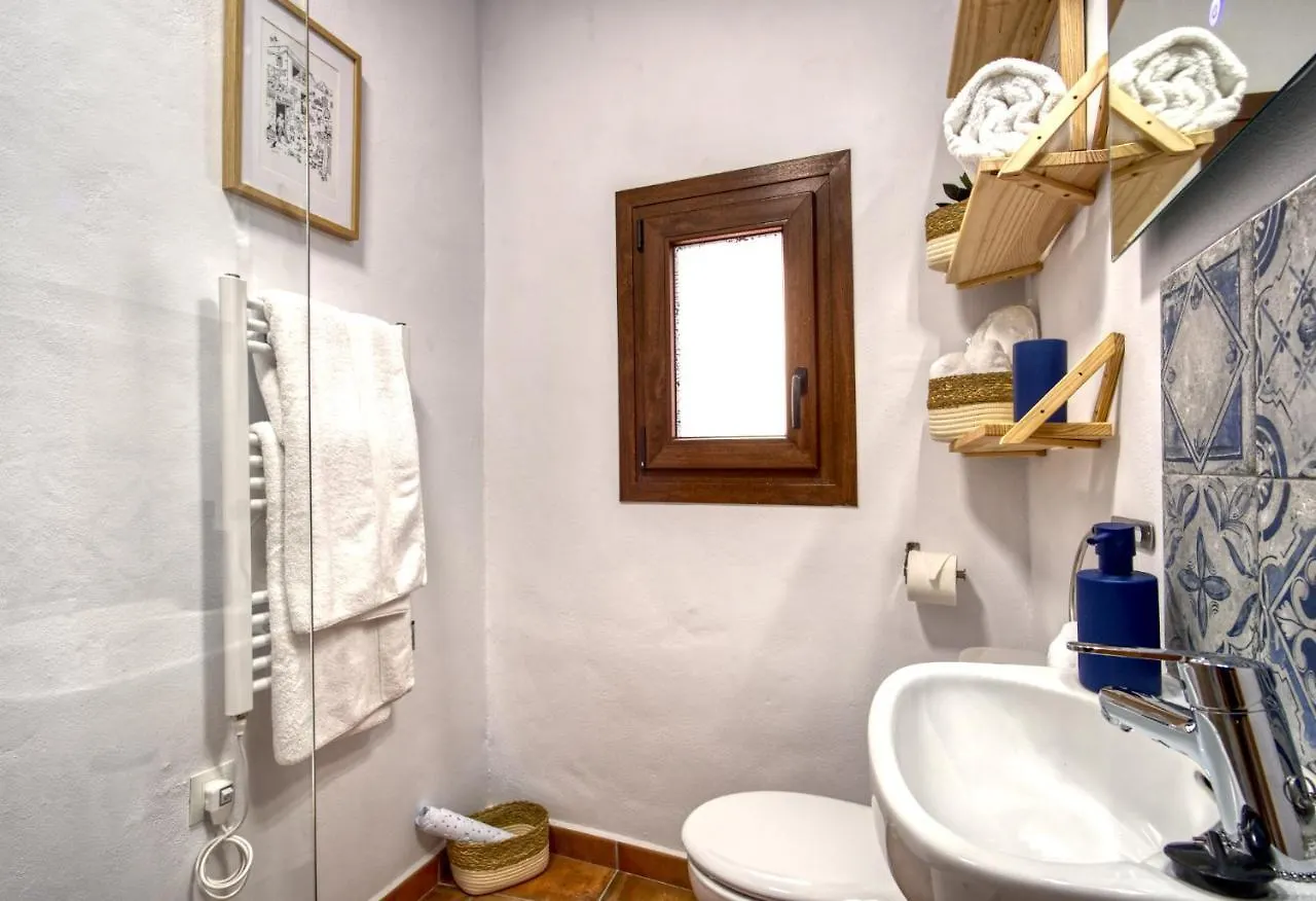 La Vieja Botica Bed & Breakfast Canillas de Aceituno Spain