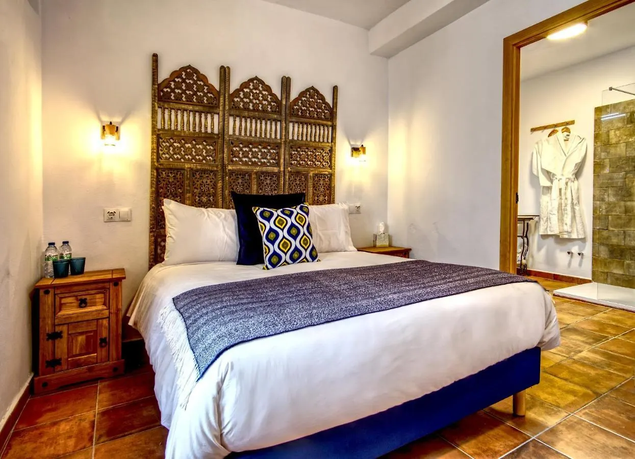 La Vieja Botica Bed & Breakfast Canillas de Aceituno