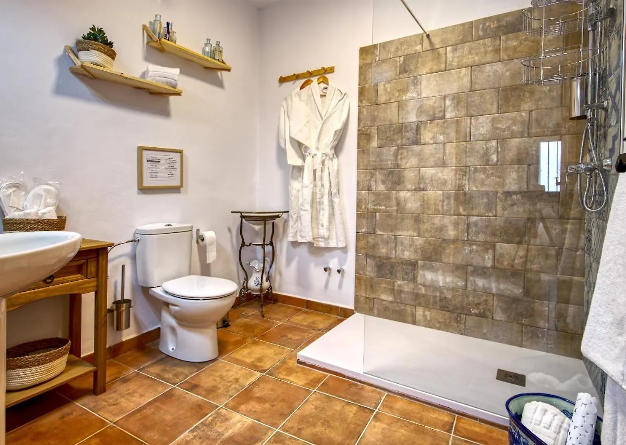La Vieja Botica Bed & Breakfast Canillas de Aceituno