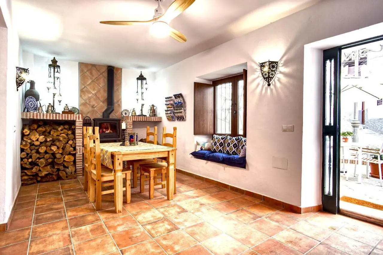 La Vieja Botica Bed & Breakfast Canillas de Aceituno