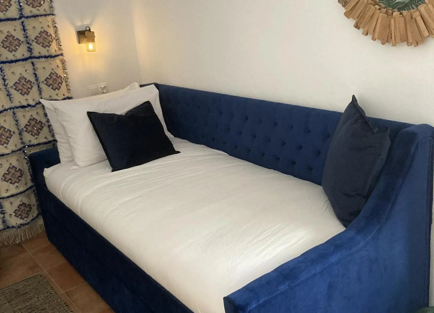 La Vieja Botica Bed & Breakfast Canillas de Aceituno Spain